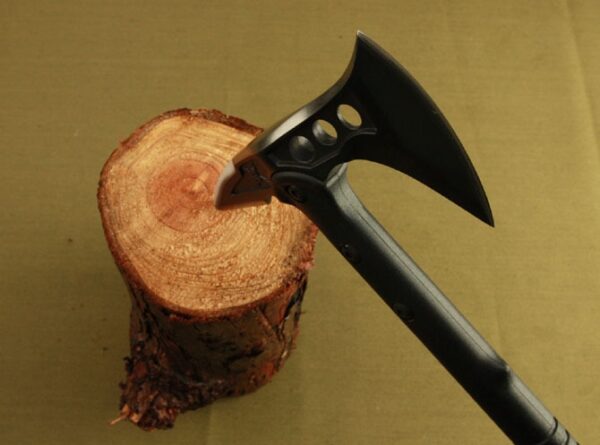 SOG Tactical Axe tomahawk - Image 4