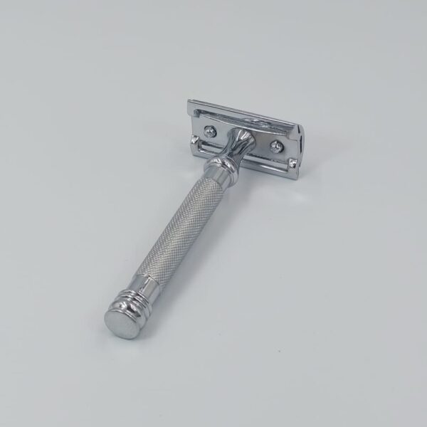 Double Edge Safety Razor, Premium Stainless Steel Safety Razor with Long Handle - Superior Shaving Experience - Image 2